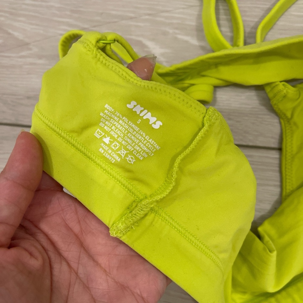 Skims Neon green bralette - Picture 3 of 3